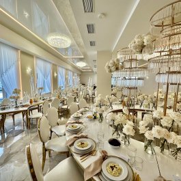 Klara Ballroom - White&Gold