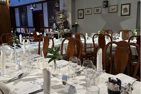 Restaurant 7th Heaven