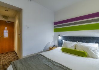 A standard room with one double bed