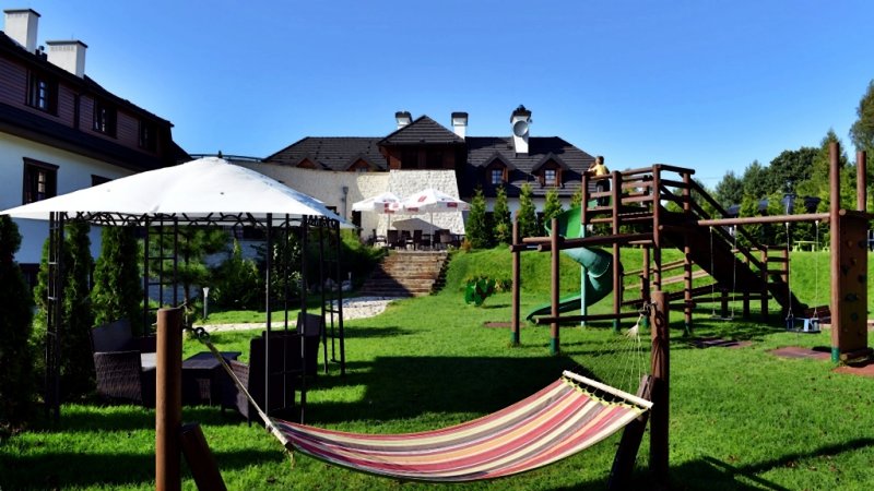 Hotel z ogrodem