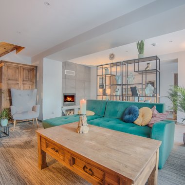 Apartament z kominkiem