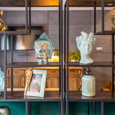 Apartament z kominkiem