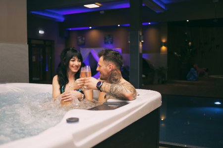 Verlobung mit Blick auf die Liebe