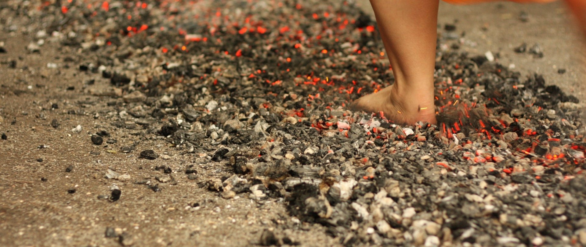 Firewalking dla grup zorganizowanych