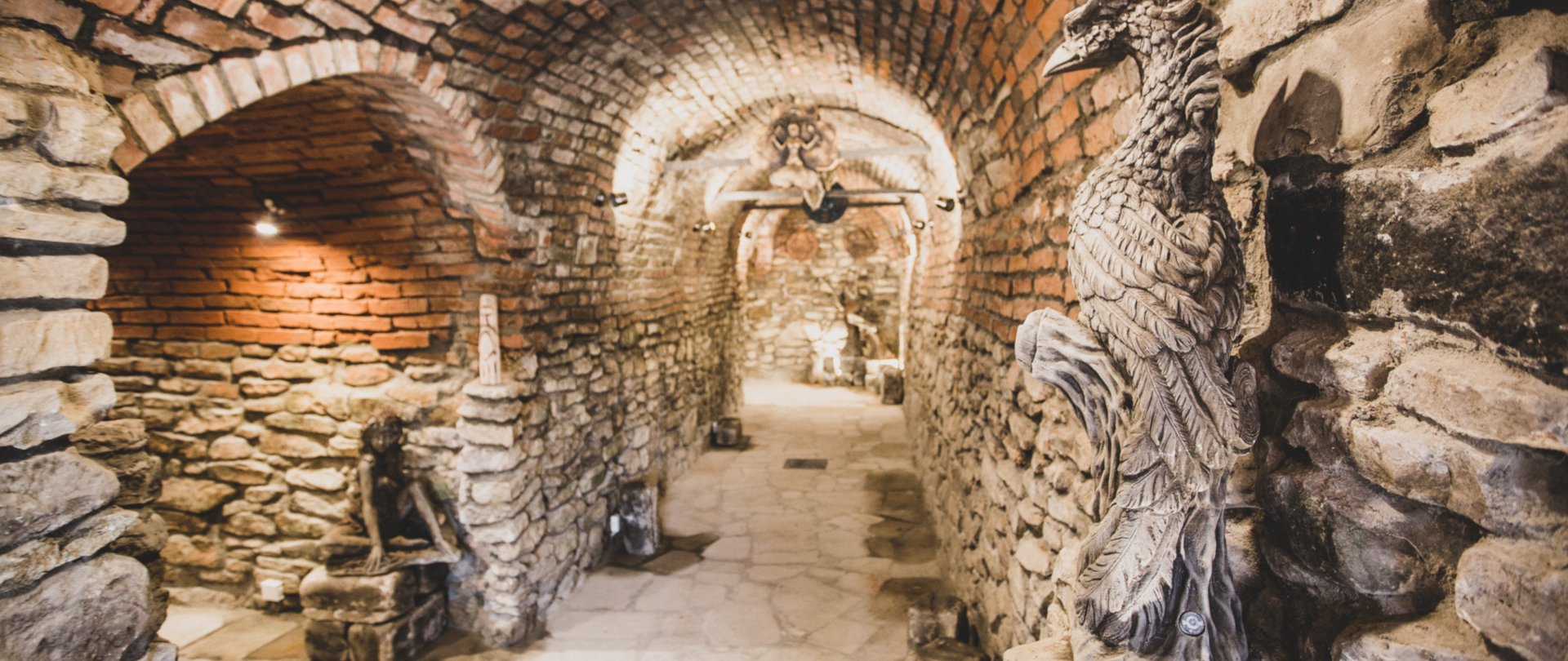 Wystawa rzeźb Bogów i Bożków Słowiańskich 