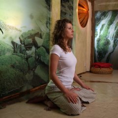 Sobotnia Joga w Manor House  