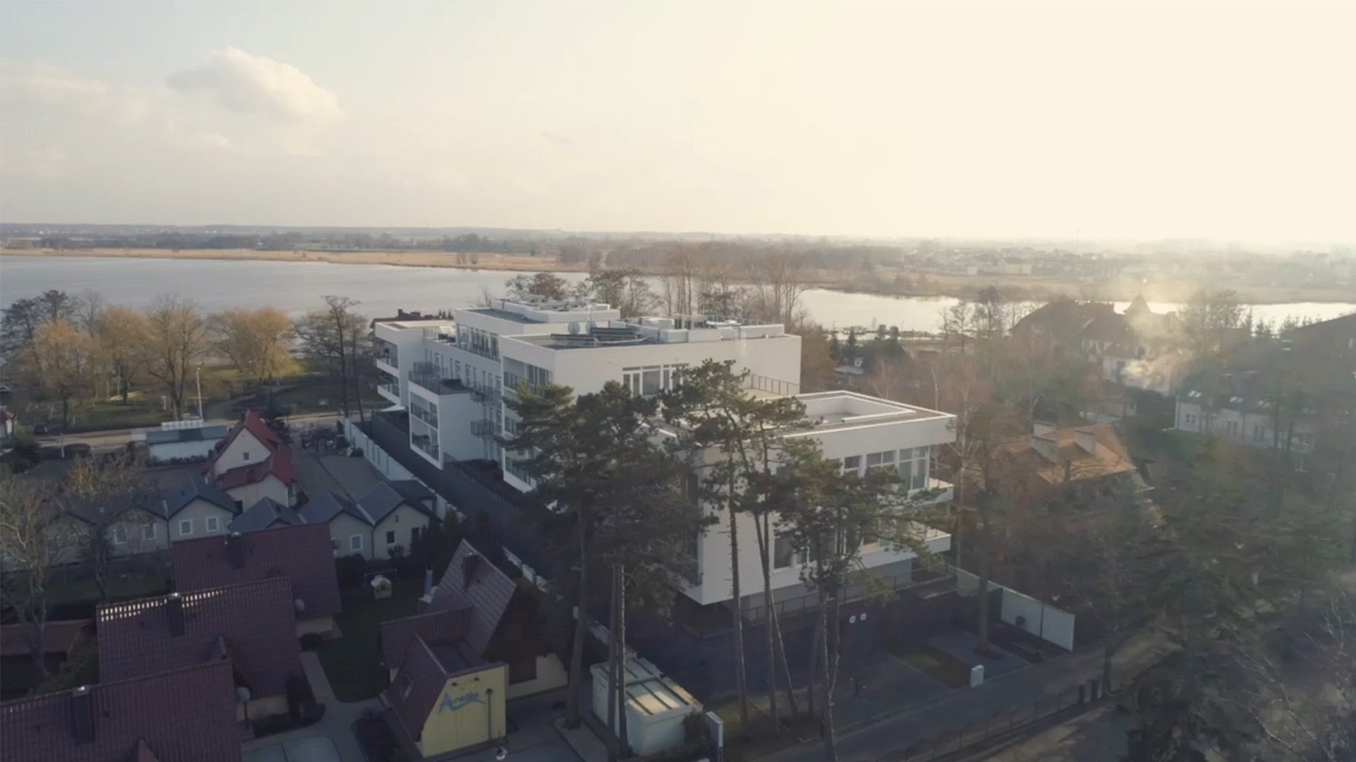 Molo Park pomiędzy Bałtykiem i Jeziorem Jamno