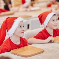 MIKOLAS-VERANSTALTUNG FÜR KINDER AM MEER