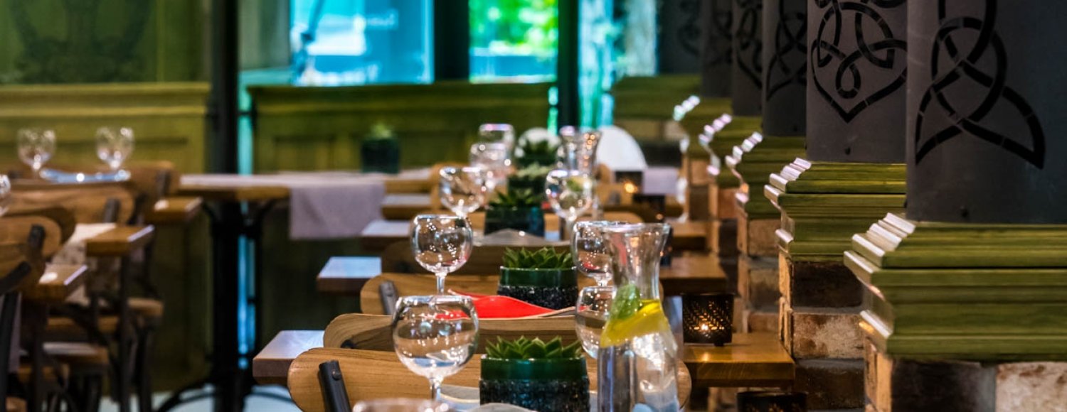 POZNAJ NASZĄ RESTAURACJĘ