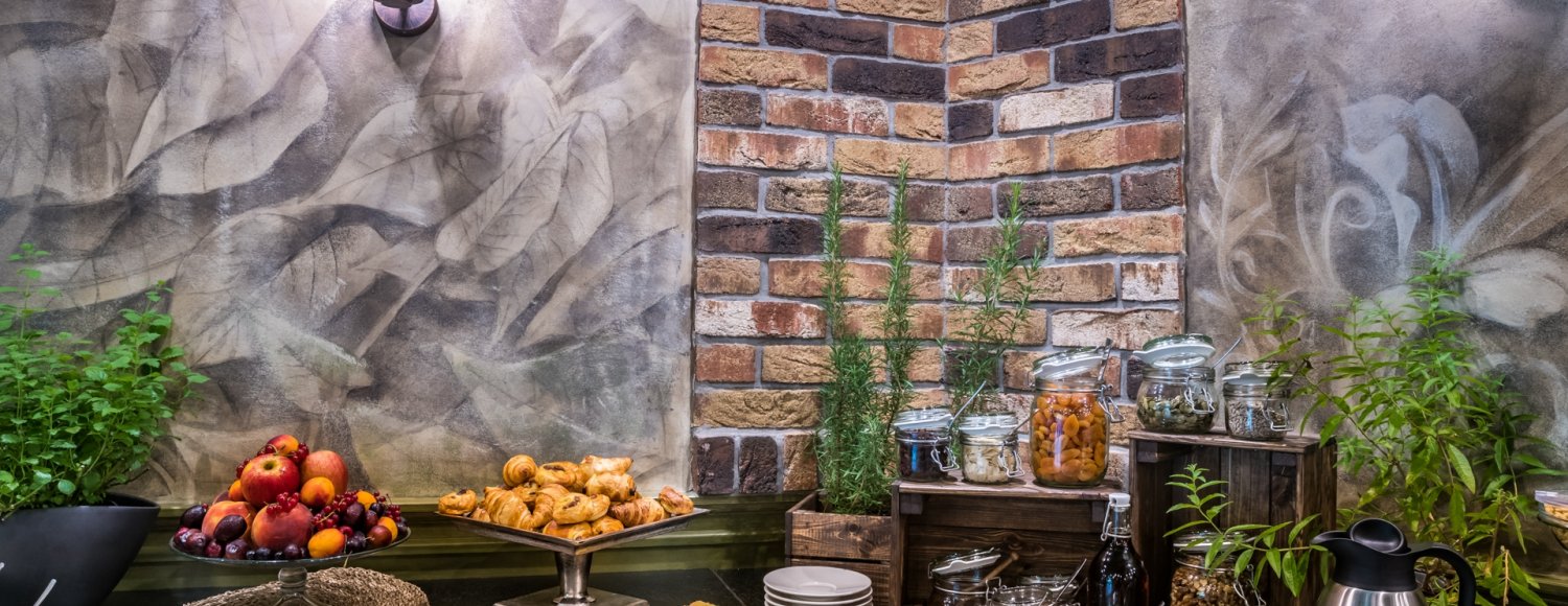 POZNAJ NASZĄ RESTAURACJĘ