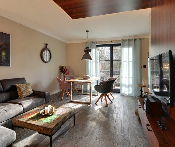 Apartament nr 2 <br> willa Garmo (brązowo-biała)