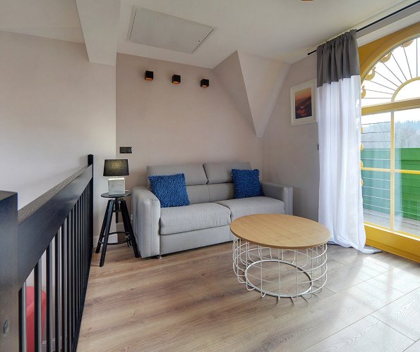 Apartment Nr. 12 <br> Villa Kvernes (grün)