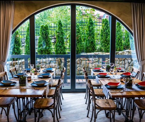 Piąta Pora Roku Restaurant & Wine