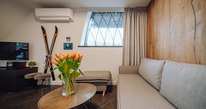 Penthouse Infinity mit 2 Schlafzimmern und Balkon