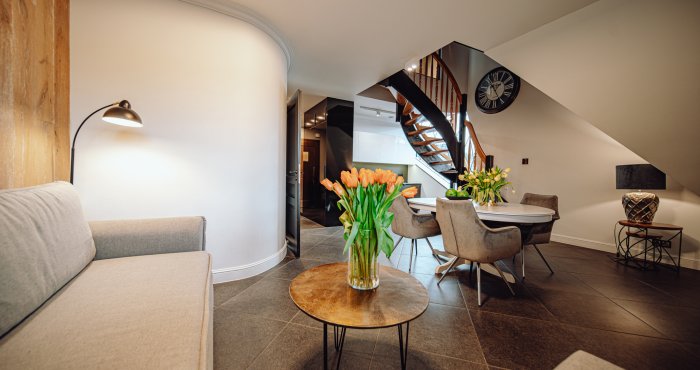 Penthouse Infinity mit 2 Schlafzimmern und Balkon