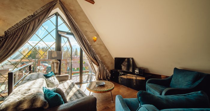 Penthouse Cristal mit 2 Schlafzimmern und Balkon