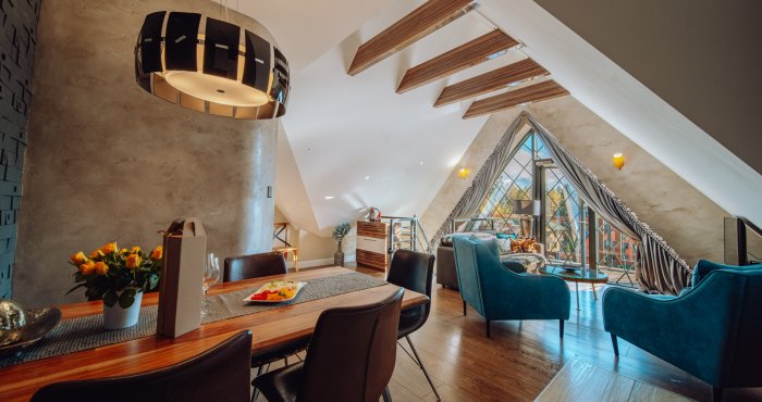 Penthouse Cristal mit 2 Schlafzimmern und Balkon