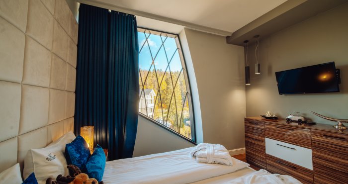 Penthouse Cristal mit 2 Schlafzimmern und Balkon