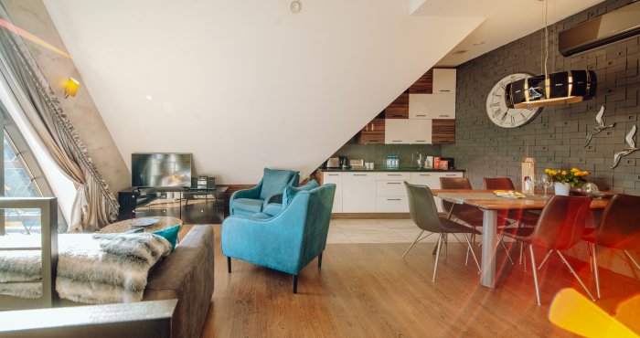 Penthouse Cristal mit 2 Schlafzimmern und Balkon