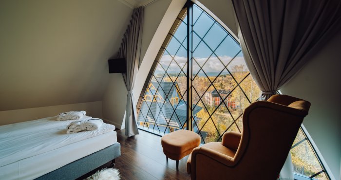 Penthouse Infinity mit 2 Schlafzimmern und Balkon