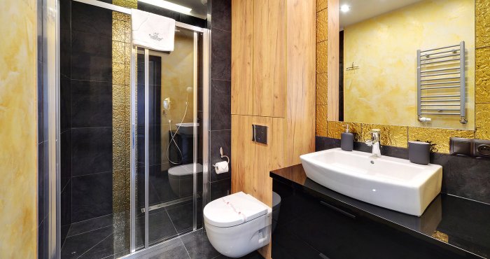 Premium Plus One-Bedroom Apartment with balcony