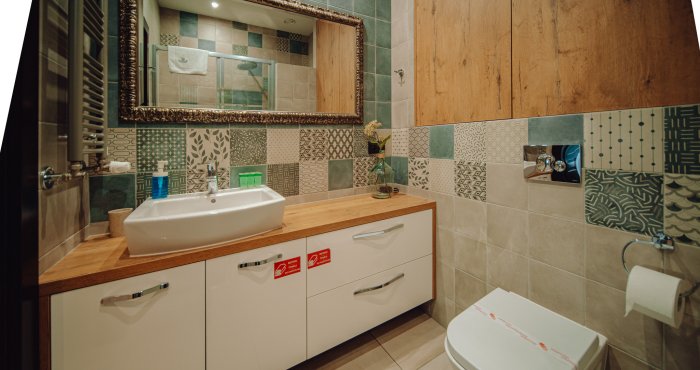 Grand Plus Apartament z 2 sypialniami oraz balkonem