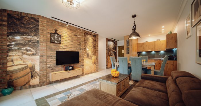 Grand Plus Apartament z 2 sypialniami oraz balkonem