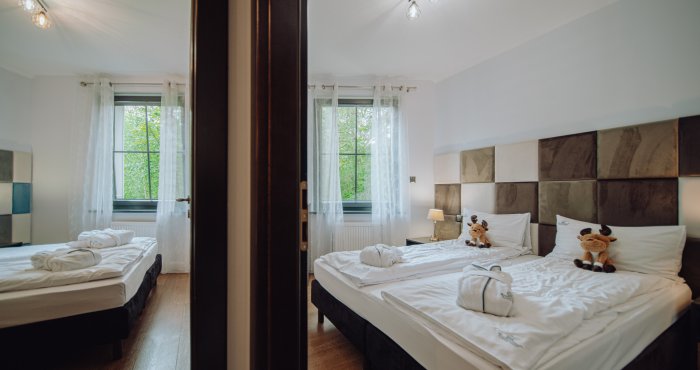 Grand Plus Apartament z 2 sypialniami oraz balkonem