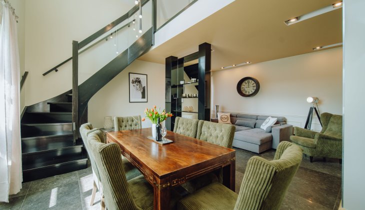 Emerald Prestige Residence – Triple Terrace Mountain View