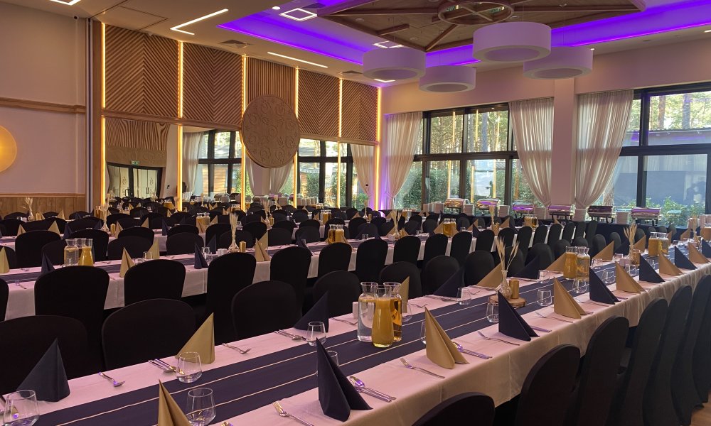 Sala Flauta wieczorem z oświetleniem LED