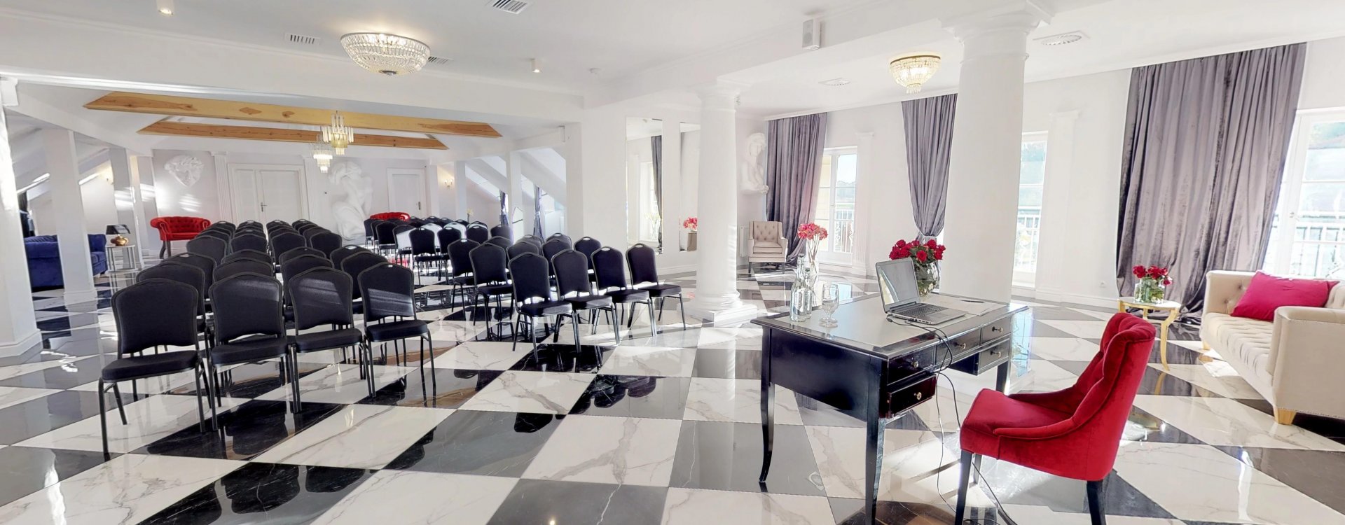 Jak zorganizować konferencję biznesową w hotelu?