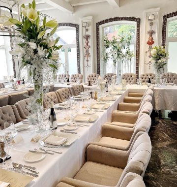 Luksusowa kolacja poślubna z nabliższymi