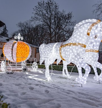 Dlaczego warto spędzić Święta Bożego Narodzenia w Pałacu w Małej Wsi?