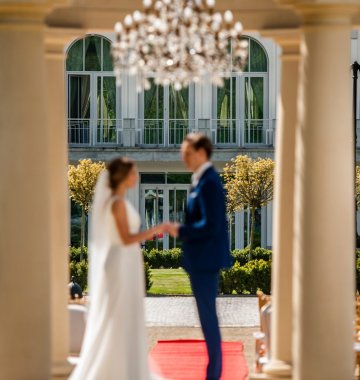 Ślub kościelny w plenerze w Pałacu Mała Wieś - dostępny bez żadnych dodatkowych formalności