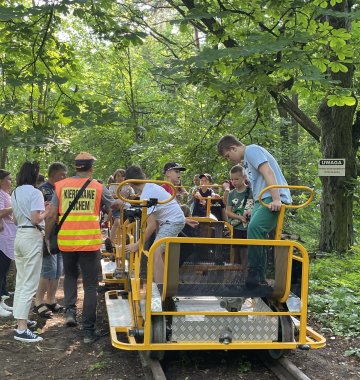 Przejażdżka drezyną po stuletnich torach!