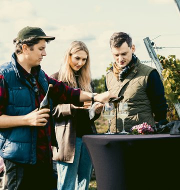 Odwiedź nasz Wine Bar i Winnice