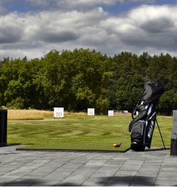 Golf shooting range
