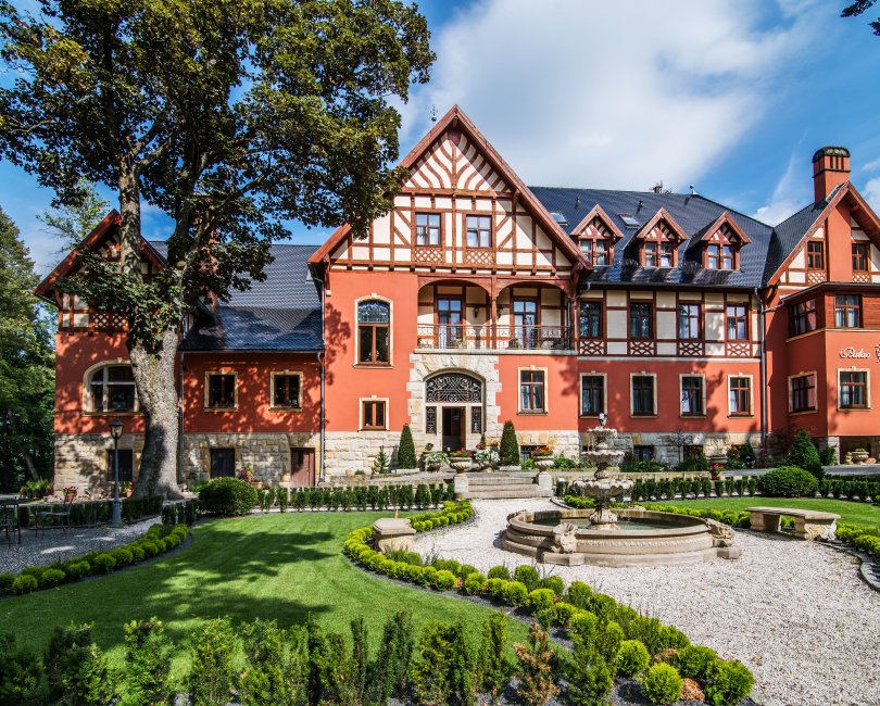 Unique nature hotel