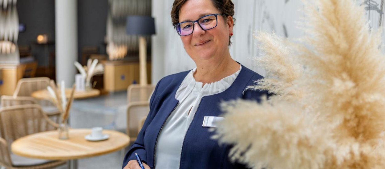 Ansprechpartnerin Frau Uloth