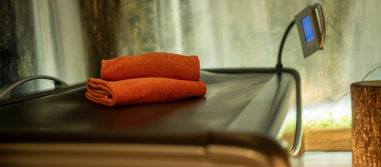 How does the Dreamwater Lounge work?