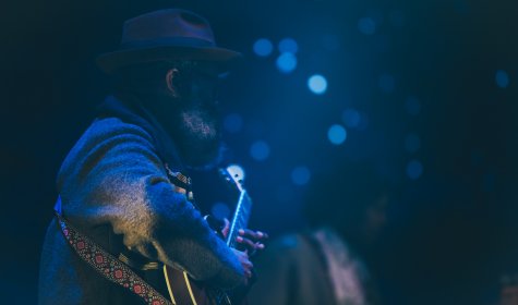 Live-Auftritt von Nico Tschawdrow 