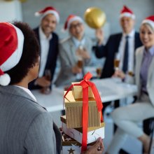 Organizacja Wigilii firmowej krok po kroku. Przewodnik od A do Z