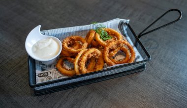 Sesam-Zwiebelringe