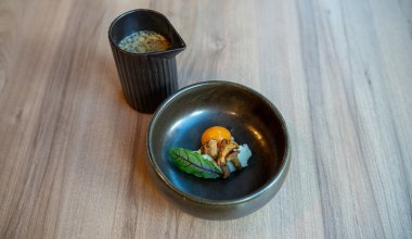 Traditionell polsk surdegssoppa (Żurek) / kantareller / potatismos / sous-vide-&auml;gg