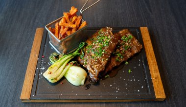 Slow-roasted ribs