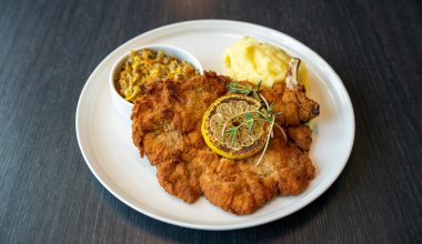 Panierowany kotlet wieprzowy