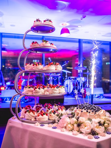  Elegant banquet hall