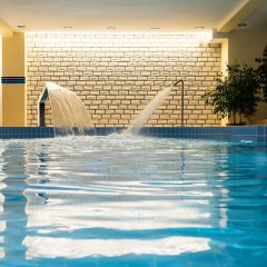Schwimmen und ausruhen.