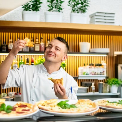Atrium, Bar, Pizzeria