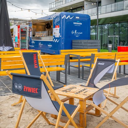 Ogr&oacute;dek letni Foodtrucki